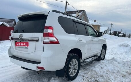 Toyota Land Cruiser Prado 150 рестайлинг 2, 2014 год, 3 350 000 рублей, 5 фотография