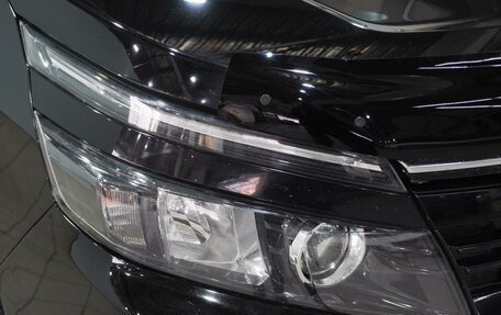 Toyota Voxy III, 2014 год, 1 890 000 рублей, 7 фотография