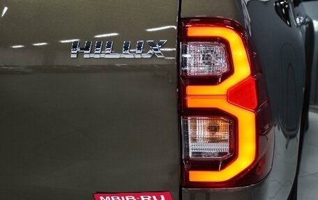 Toyota Hilux VIII, 2022 год, 5 199 000 рублей, 7 фотография
