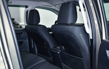 Toyota Hilux VIII, 2022 год, 5 199 000 рублей, 14 фотография
