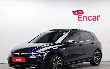 Volkswagen Golf VIII, 2022 год, 2 330 000 рублей, 1 фотография