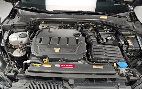 Volkswagen Golf VIII, 2022 год, 2 330 000 рублей, 7 фотография