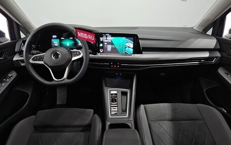 Volkswagen Golf VIII, 2022 год, 2 330 000 рублей, 8 фотография