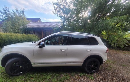 Volkswagen Touareg III, 2017 год, 3 200 000 рублей, 1 фотография