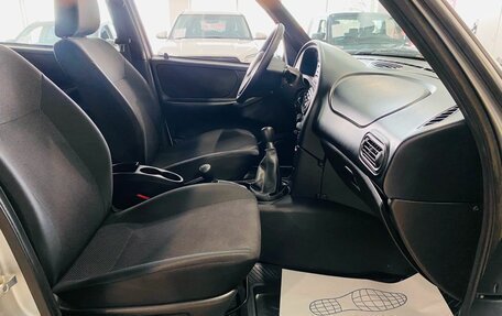 Chevrolet Niva I рестайлинг, 2018 год, 880 000 рублей, 11 фотография