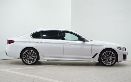 BMW 5 серия, 2021 год, 4 939 000 рублей, 5 фотография