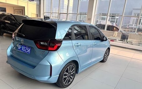 Honda Fit, 2022 год, 1 080 055 рублей, 2 фотография