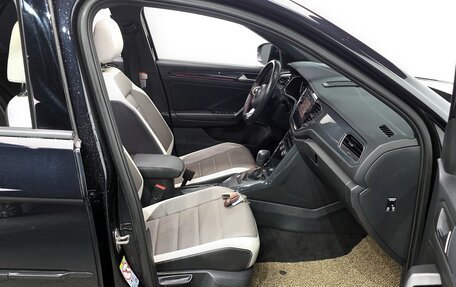 Volkswagen T-Roc I, 2021 год, 2 170 000 рублей, 11 фотография