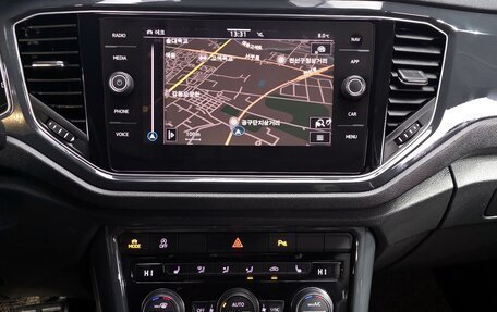 Volkswagen T-Roc I, 2021 год, 2 170 000 рублей, 19 фотография