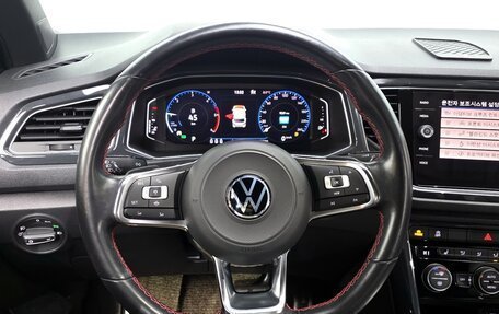 Volkswagen T-Roc I, 2021 год, 2 170 000 рублей, 16 фотография