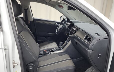 Volkswagen T-Roc I, 2021 год, 1 990 000 рублей, 12 фотография