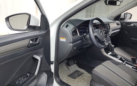 Volkswagen T-Roc I, 2021 год, 1 990 000 рублей, 11 фотография