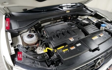 Volkswagen T-Roc I, 2021 год, 1 990 000 рублей, 7 фотография