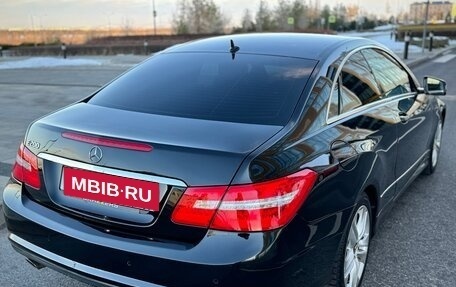 Mercedes-Benz E-Класс, 2012 год, 780 000 рублей, 2 фотография