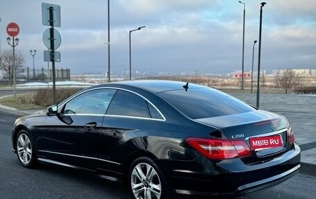 Mercedes-Benz E-Класс, 2012 год, 780 000 рублей, 3 фотография