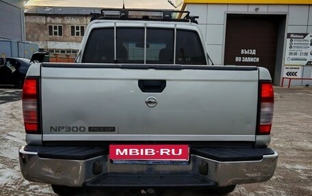 Nissan NP300, 2013 год, 1 100 000 рублей, 5 фотография