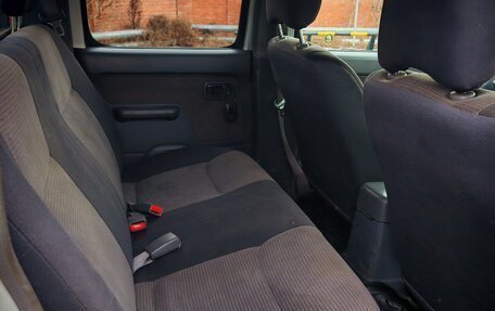 Nissan NP300, 2013 год, 1 100 000 рублей, 11 фотография