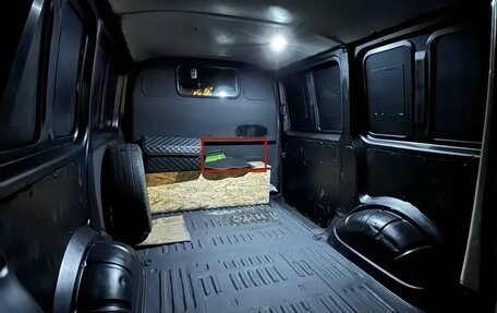 Volkswagen Transporter T5 рестайлинг, 2006 год, 890 000 рублей, 12 фотография