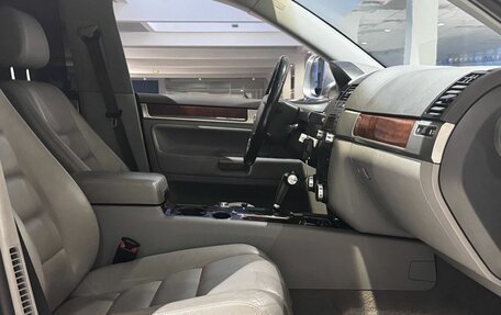 Volkswagen Touareg III, 2008 год, 999 000 рублей, 29 фотография