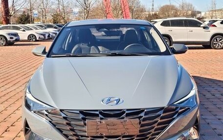 Hyundai Elantra, 2022 год, 1 280 000 рублей, 2 фотография