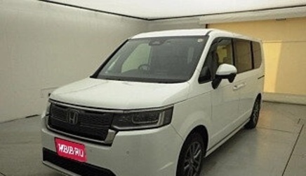 Honda Stepwgn, 2022 год, 2 360 000 рублей, 1 фотография