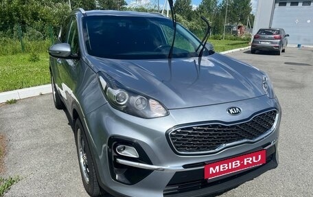 KIA Sportage IV рестайлинг, 2018 год, 2 290 000 рублей, 9 фотография