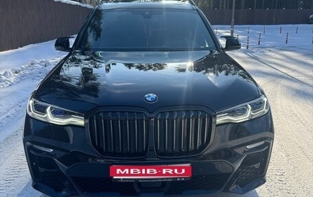 BMW X7, 2022 год, 8 800 000 рублей, 2 фотография