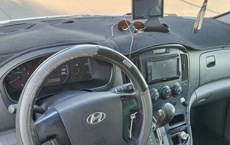 Hyundai Grand Starex Grand Starex I рестайлинг 2, 2011 год, 1 170 000 рублей, 4 фотография