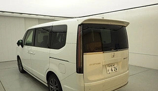 Honda Stepwgn, 2022 год, 2 360 000 рублей, 4 фотография