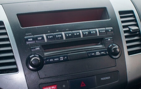 Mitsubishi Outlander III рестайлинг 3, 2008 год, 799 000 рублей, 14 фотография