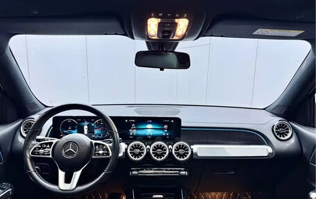 Mercedes-Benz GLB, 2022 год, 2 250 000 рублей, 9 фотография