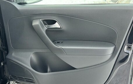 Volkswagen Polo VI (EU Market), 2019 год, 1 300 000 рублей, 21 фотография