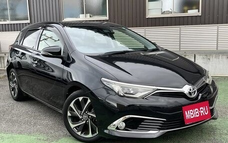Toyota Auris II, 2015 год, 1 039 000 рублей, 1 фотография