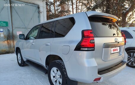 Toyota Land Cruiser Prado 150 рестайлинг 2, 2021 год, 6 870 000 рублей, 6 фотография