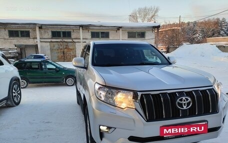 Toyota Land Cruiser Prado 150 рестайлинг 2, 2021 год, 6 870 000 рублей, 5 фотография