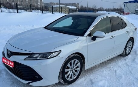 Toyota Camry, 2018 год, 2 900 000 рублей, 2 фотография