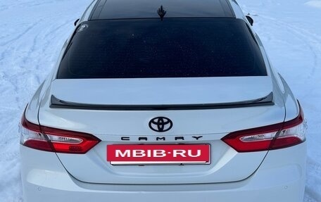Toyota Camry, 2018 год, 2 900 000 рублей, 4 фотография