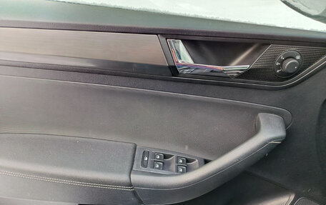 Skoda Rapid I, 2018 год, 1 350 000 рублей, 6 фотография