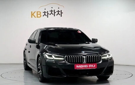 BMW 5 серия, 2022 год, 4 500 000 рублей, 2 фотография