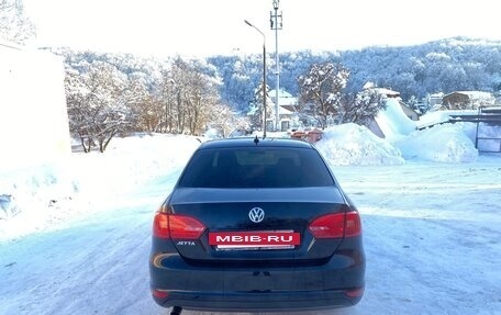 Volkswagen Jetta VI, 2013 год, 990 000 рублей, 4 фотография