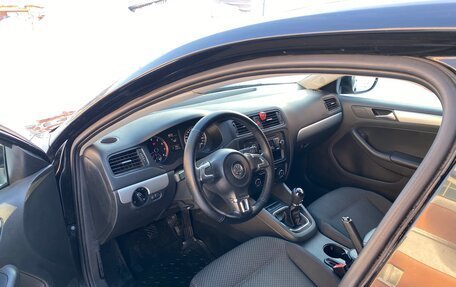 Volkswagen Jetta VI, 2013 год, 990 000 рублей, 10 фотография