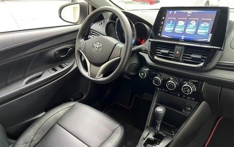 Toyota Vios III, 2022 год, 1 090 000 рублей, 11 фотография