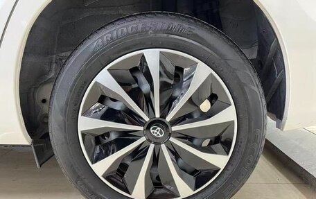 Toyota Vios III, 2022 год, 1 090 000 рублей, 19 фотография