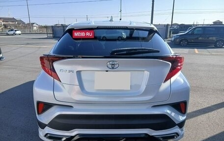 Toyota C-HR I рестайлинг, 2022 год, 1 959 000 рублей, 7 фотография