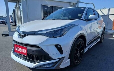 Toyota C-HR I рестайлинг, 2022 год, 1 959 000 рублей, 3 фотография