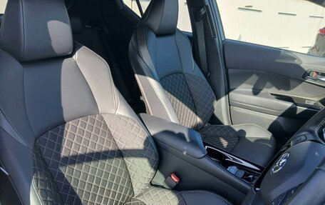 Toyota C-HR I рестайлинг, 2022 год, 1 959 000 рублей, 11 фотография