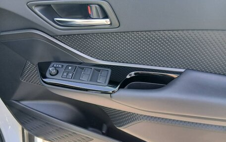 Toyota C-HR I рестайлинг, 2022 год, 1 959 000 рублей, 13 фотография