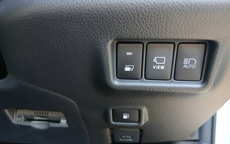 Toyota C-HR I рестайлинг, 2022 год, 1 959 000 рублей, 21 фотография