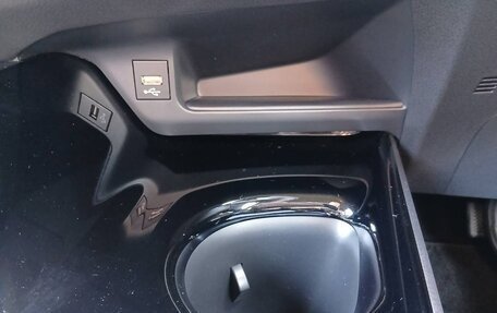 Toyota C-HR I рестайлинг, 2022 год, 1 959 000 рублей, 22 фотография