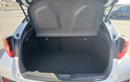 Toyota C-HR I рестайлинг, 2022 год, 1 959 000 рублей, 37 фотография